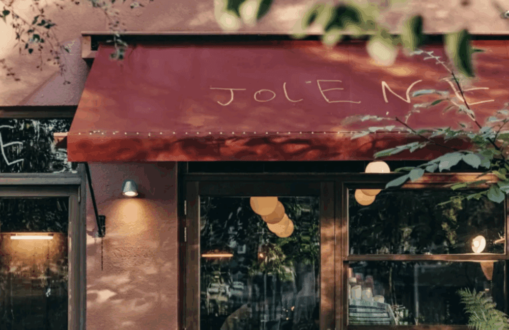 website travel laravel